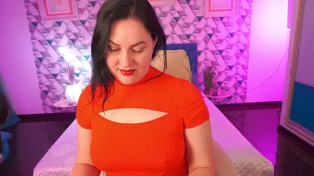 VelvetLuck Adlı Modelin Canlı XXX Sohbeti