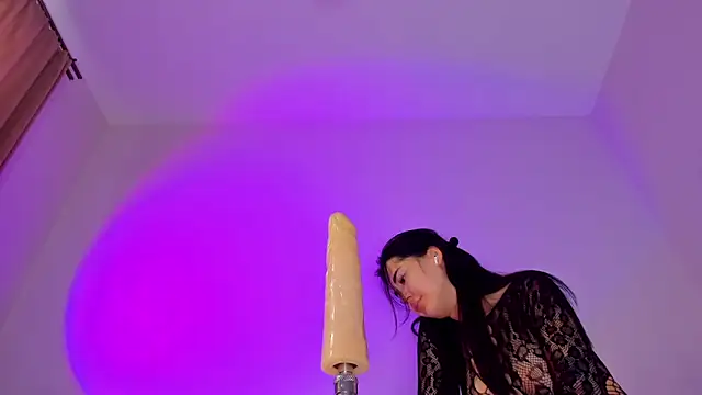 maakimo Chat XXX live