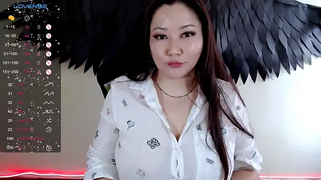 LisaAsianFlower Chat XXX live