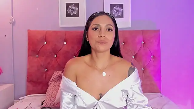 GabiHills Live XXX-chat