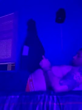 Brandon23xxxgb's Webcam Show