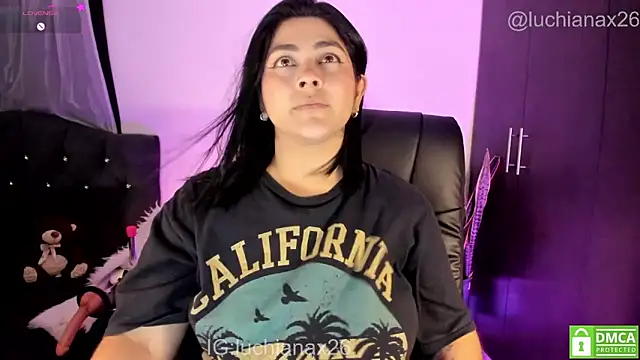 lucy26_ Chat XXX live