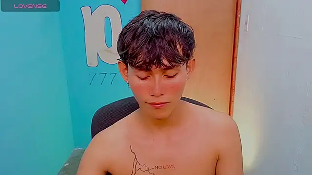 Chat +18 de tanjiro_cute ao vivo