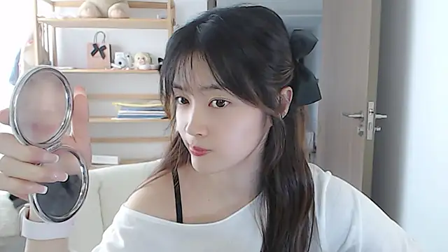 Mimi-cnbaby's Live XXX Chat