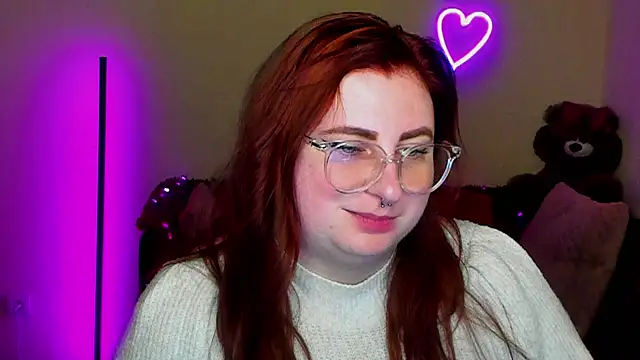 Chat +18 de Alicia_love00 ao vivo