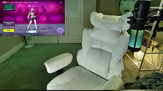 Chat +18 de angiefae ao vivo