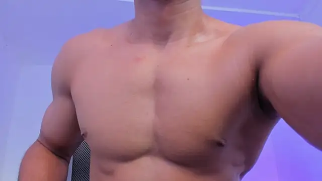 Chat +18 de Adonys_Lewis_ ao vivo