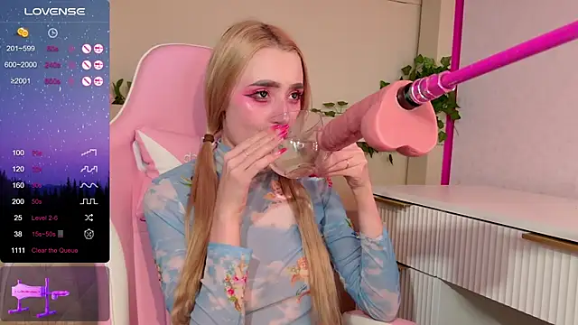 LeonaEviann's Live XXX Chat