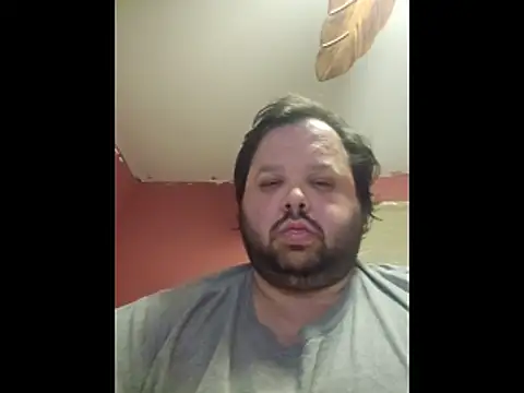 Strongbutgentle36 Show in webcam