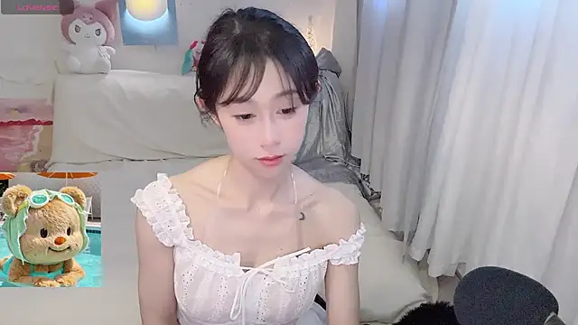 mistylana_ Adlı Modelin Canlı XXX Sohbeti