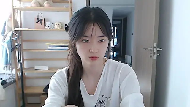 Mimi-cnbabyのライブXXXチャット