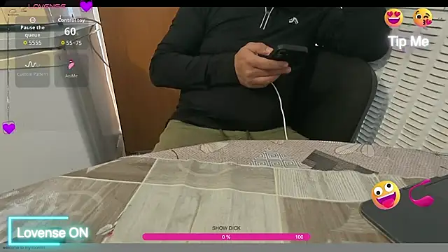 Chatroom XXX en direct de TARKAN1