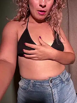 AriBeautiful: вебкам-шоу