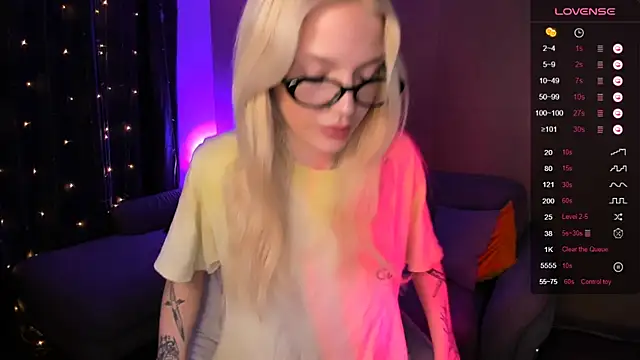 Chat XXX en directo de AnyaTaylor_