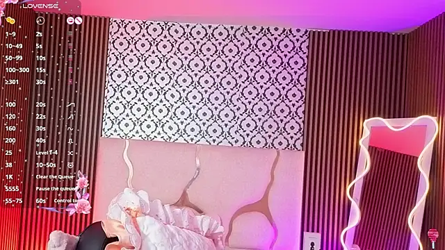 MARIANA_TAY1: онлайн-секс-чат