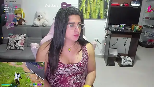 Khalifa_Gold Adlı Modelin Web Kamerası Şovu