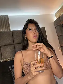 XXX chat uživo modela BrigitteVons