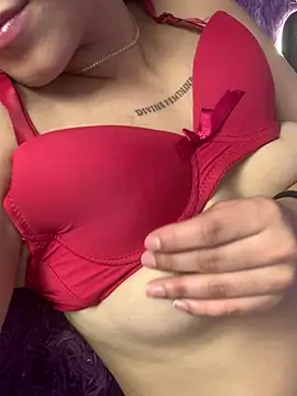 Chat XXX en directo de LilithMonette