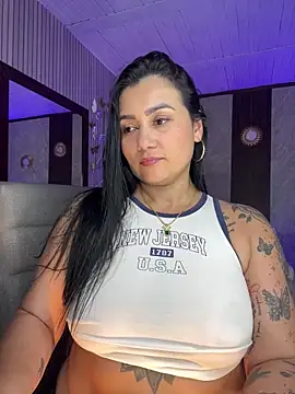 MadissonFord's Live XXX Chat