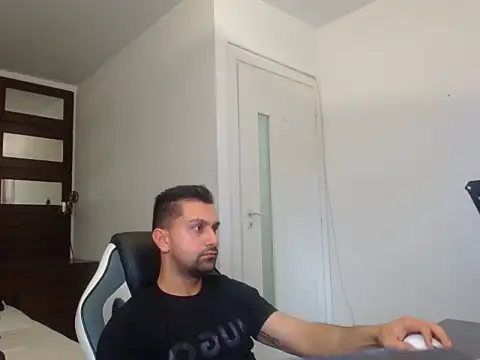 XXX chat uživo modela BryceReign