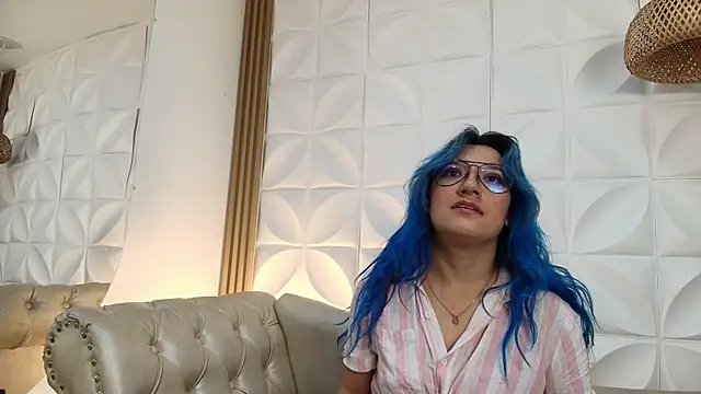 Zafiro_Kitsune Webcam Show