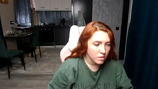 XXX chat uživo modela Reginasmilee