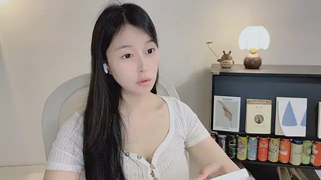 Chat XXX en directo de Onechestnut