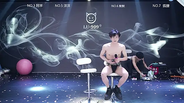 MS-180- – Naživo XXX chat