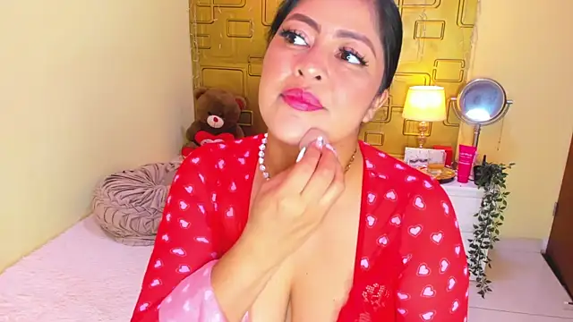 Julia_Haye 现场XXX聊天