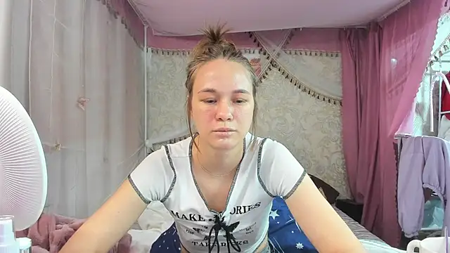 leila_bambi_ 现场XXX聊天