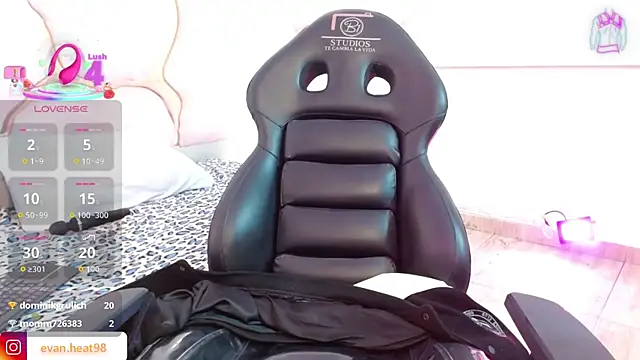 EVAN_TAY élő XXX-chatje