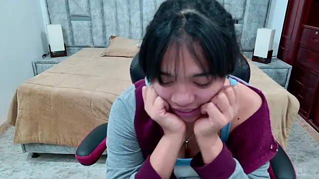 laureentt_ Chat XXX live