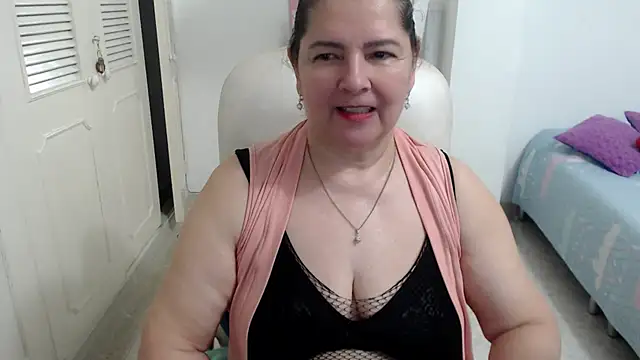 leonela_69 现场XXX聊天