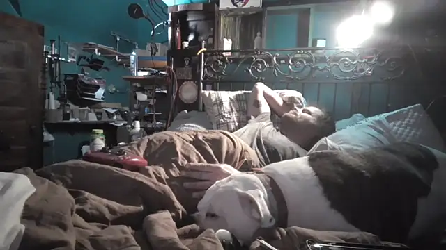 charactrzero: απευθείας συνομιλία ΧΧΧ