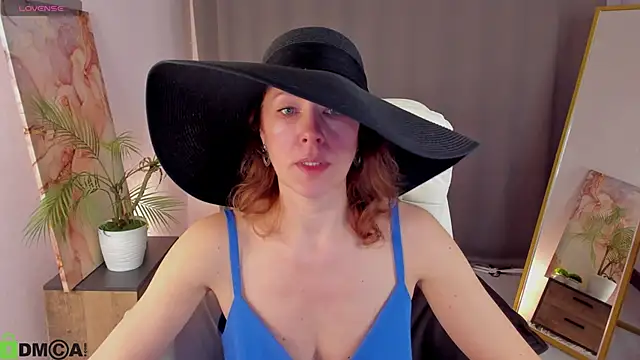 LeticiaRomano Adlı Modelin Canlı XXX Sohbeti