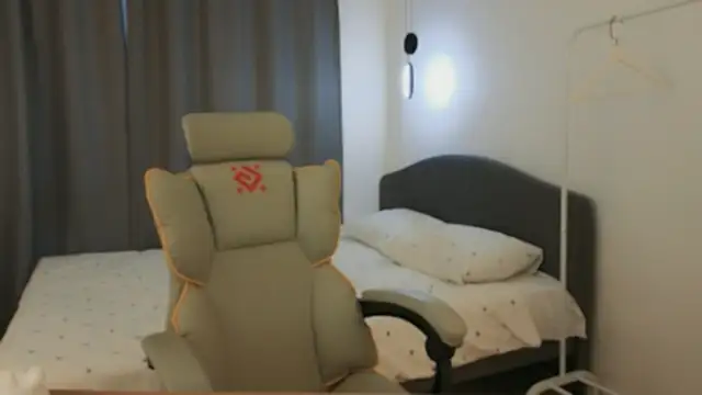 Chat +18 de yourrdanceteacher ao vivo