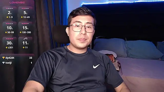 andrewmhilton_ Chat XXX in diretta