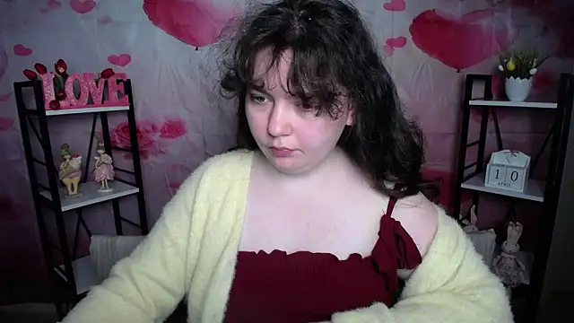 NeonilaLisova Adlı Modelin Canlı XXX Sohbeti