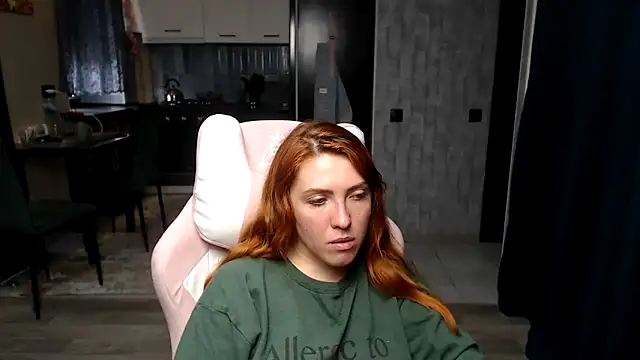 Онлайн чат XXX Reginasmilee