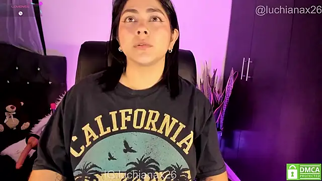 Chat +18 de lucy26_ ao vivo