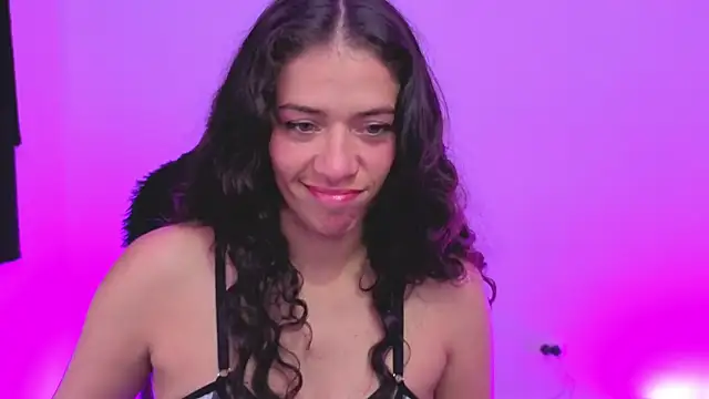 daniela_rivasthl's Live XXX Chat