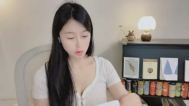 Onechestnut's Live XXX Chat