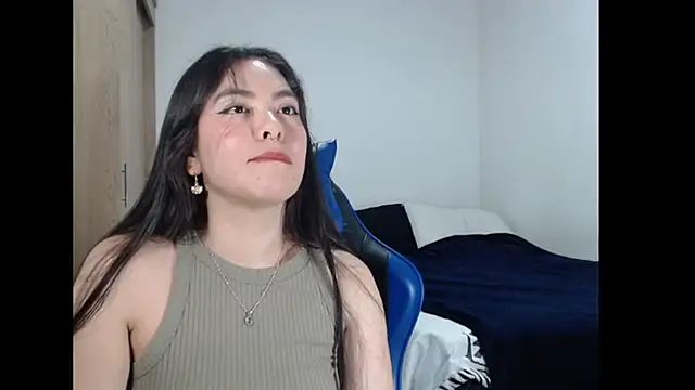 EloiseJun's Live XXX Chat