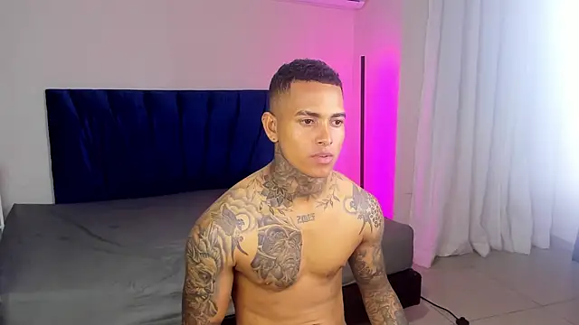 tyler_bell_ Adlı Modelin Web Kamerası Şovu