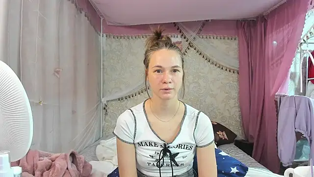 XXX chat uživo modela leila_bambi_