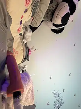 IamSteph13のライブXXXチャット