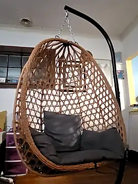 mrdub7in élő XXX-chatje