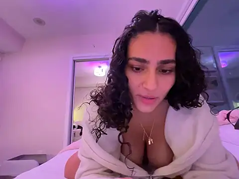 silkygemm's Live XXX Chat