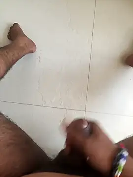 vinay_smalldick Adlı Modelin Canlı XXX Sohbeti