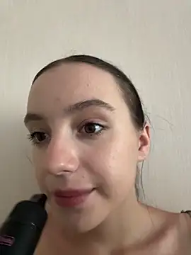 Živý XXX chat MiaTee